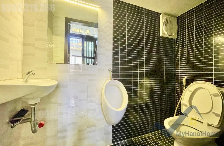 Xem ảnh 7: Ảnh 7: Cho thuê biệt thự Vinhomes Riverside Anh Đào full đồ