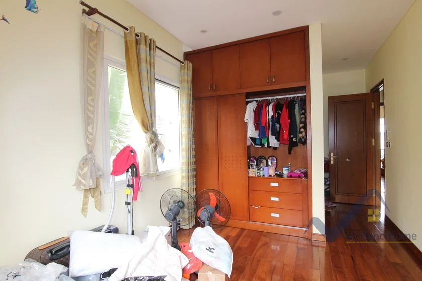 Xem ảnh 8: Ảnh 8: Cho thuê biệt thự Vinhomes Riverside căn song lập có tầng hầm
