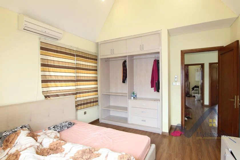 Xem ảnh 13: Ảnh 13: Cho thuê biệt thự Vinhomes Riverside căn song lập có tầng hầm