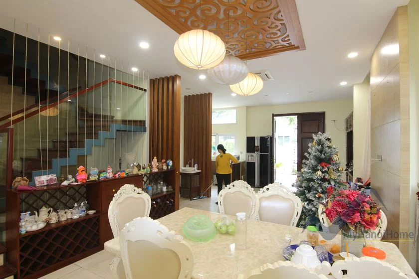 Xem ảnh 20: Ảnh 20: Cho thuê biệt thự Vinhomes Riverside căn song lập có tầng hầm