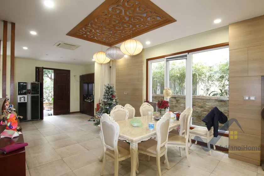 Xem ảnh 21: Ảnh 21: Cho thuê biệt thự Vinhomes Riverside căn song lập có tầng hầm