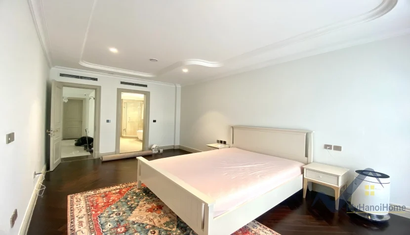 Xem ảnh 13: Ảnh 13: Cho thuê biệt thự Vinhomes Riverside có bể bơi, căn đơn lập