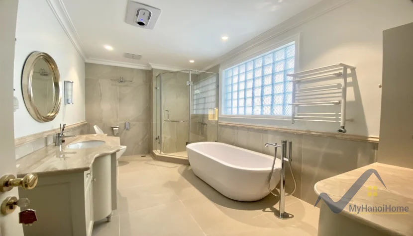 Xem ảnh 14: Ảnh 14: Cho thuê biệt thự Vinhomes Riverside có bể bơi, căn đơn lập