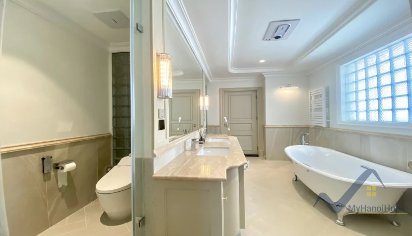 Xem ảnh 17: Ảnh 17: Cho thuê biệt thự Vinhomes Riverside có bể bơi, căn đơn lập
