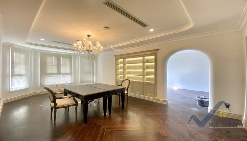 Xem ảnh 18: Ảnh 18: Cho thuê biệt thự Vinhomes Riverside có bể bơi, căn đơn lập