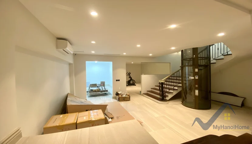 Xem ảnh 22: Ảnh 22: Cho thuê biệt thự Vinhomes Riverside có bể bơi, căn đơn lập