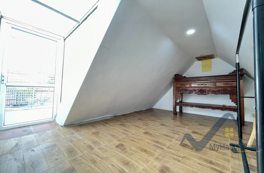 Xem ảnh 10: Ảnh 10: Cho thuê biệt thự Vinhomes Riverside đơn lập gần TTTM Vincom