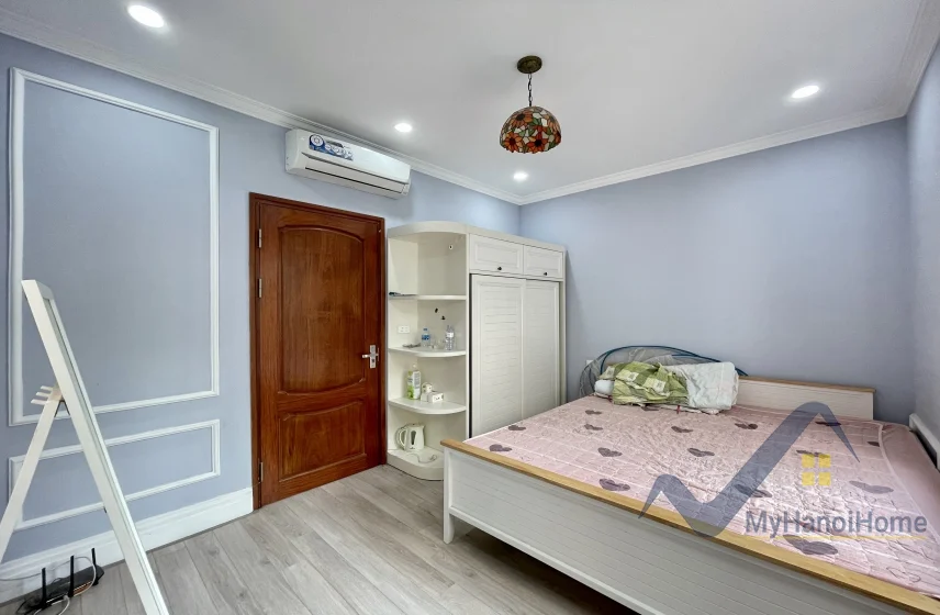 Xem ảnh 19: Ảnh 19: Cho thuê biệt thự Vinhomes Riverside đơn lập gần TTTM Vincom