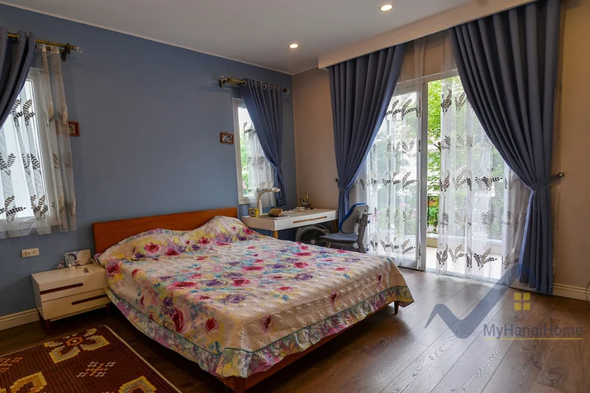 Xem ảnh 4: Ảnh 4: Cho thuê biệt thự Vinhomes Riverside Full đồ gần trường BIS
