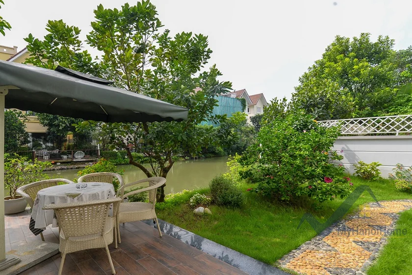 Xem ảnh 11: Ảnh 11: Cho thuê biệt thự Vinhomes Riverside Full đồ gần trường BIS