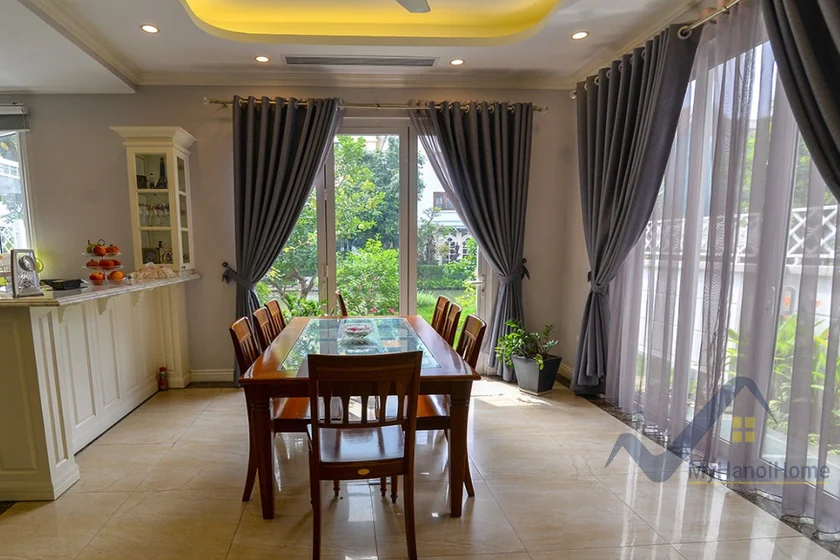 Xem ảnh 15: Ảnh 15: Cho thuê biệt thự Vinhomes Riverside Full đồ gần trường BIS