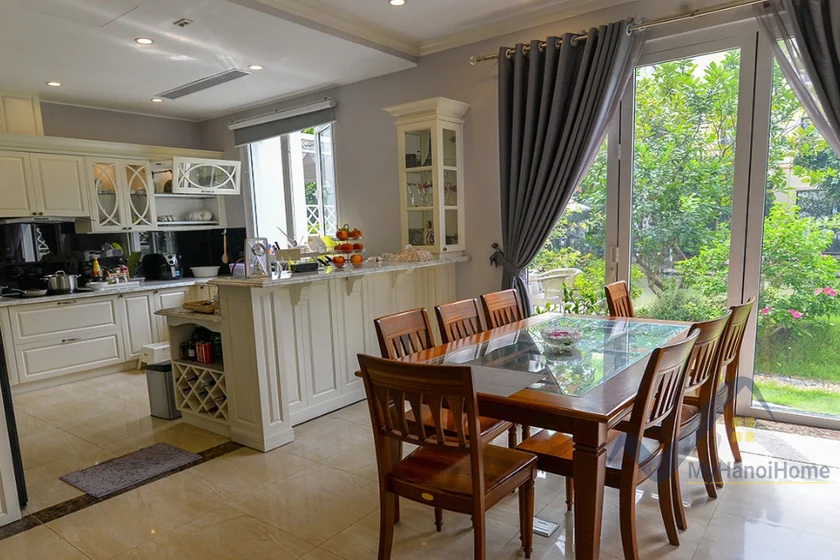 Xem ảnh 16: Ảnh 16: Cho thuê biệt thự Vinhomes Riverside Full đồ gần trường BIS