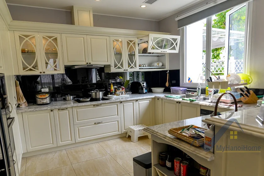 Xem ảnh 17: Ảnh 17: Cho thuê biệt thự Vinhomes Riverside Full đồ gần trường BIS