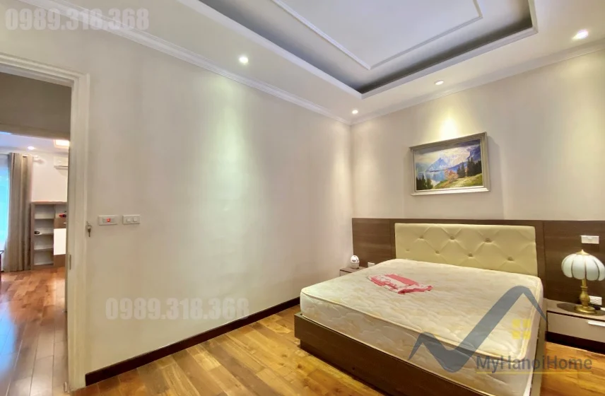 Xem ảnh 6: Ảnh 6: Cho thuê biệt thự Vinhomes Riverside full nội thất Đông Dương