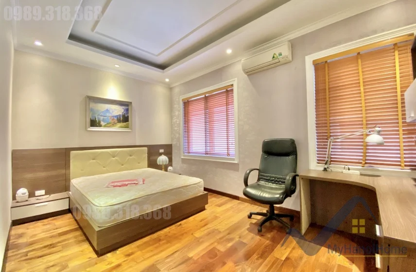 Xem ảnh 8: Ảnh 8: Cho thuê biệt thự Vinhomes Riverside full nội thất Đông Dương