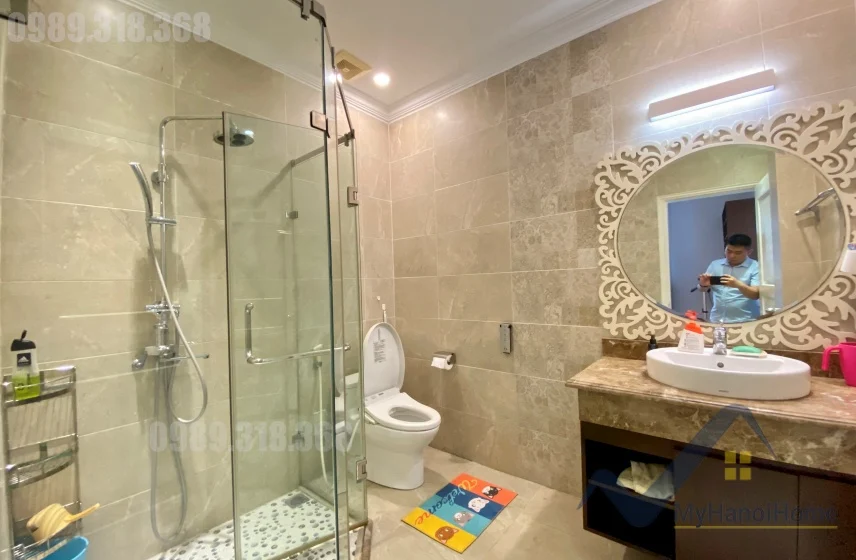 Xem ảnh 11: Ảnh 11: Cho thuê biệt thự Vinhomes Riverside full nội thất Đông Dương