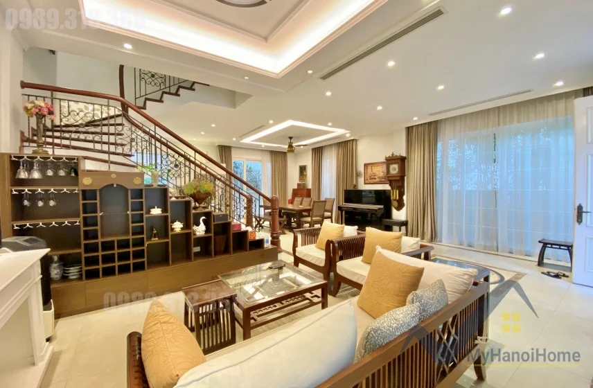 Xem ảnh 12: Ảnh 12: Cho thuê biệt thự Vinhomes Riverside full nội thất Đông Dương