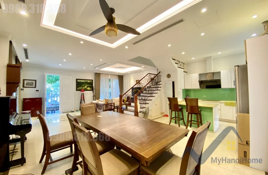Xem ảnh 15: Ảnh 15: Cho thuê biệt thự Vinhomes Riverside full nội thất Đông Dương