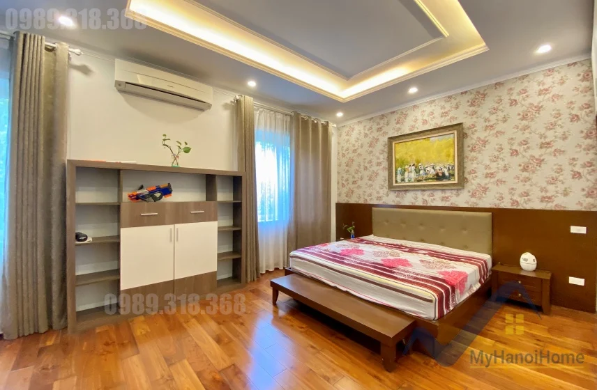 Xem ảnh 19: Ảnh 19: Cho thuê biệt thự Vinhomes Riverside full nội thất Đông Dương