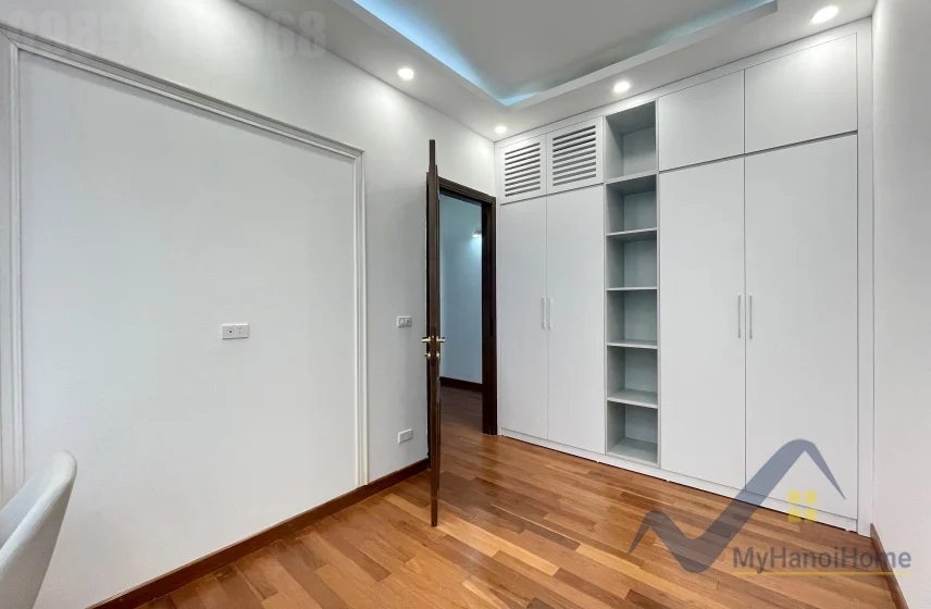 Xem ảnh 11: Ảnh 11: Cho thuê biệt thự Vinhomes Riverside full nội thất gần công viên