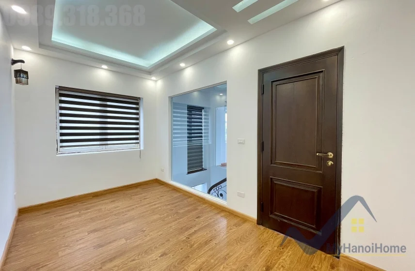 Xem ảnh 15: Ảnh 15: Cho thuê biệt thự Vinhomes Riverside full nội thất gần công viên