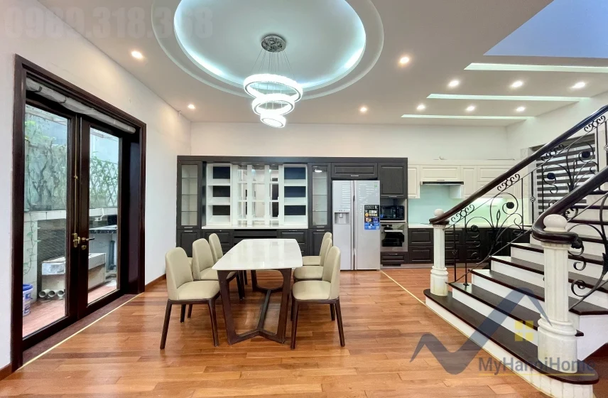 Xem ảnh 17: Ảnh 17: Cho thuê biệt thự Vinhomes Riverside full nội thất gần công viên