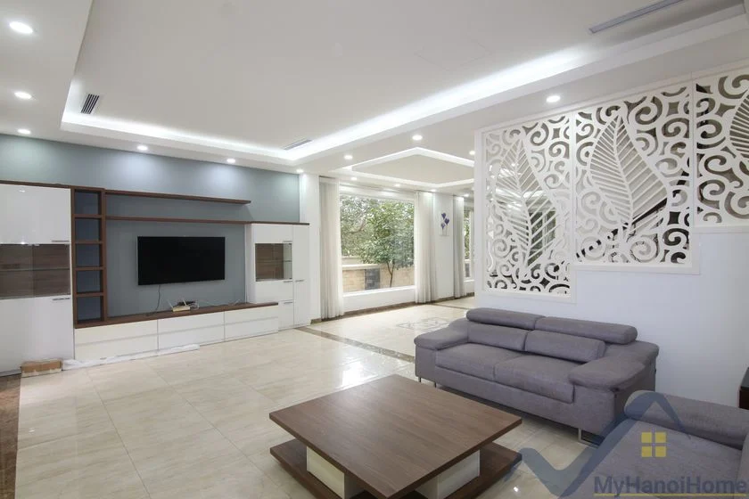Xem ảnh 2: Ảnh 2: Cho thuê biệt thự Vinhomes Riverside gần BIS, full nội thất