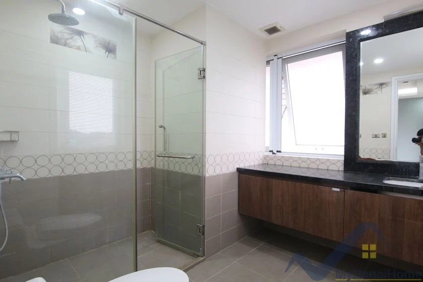 Xem ảnh 8: Ảnh 8: Cho thuê biệt thự Vinhomes Riverside gần BIS, full nội thất