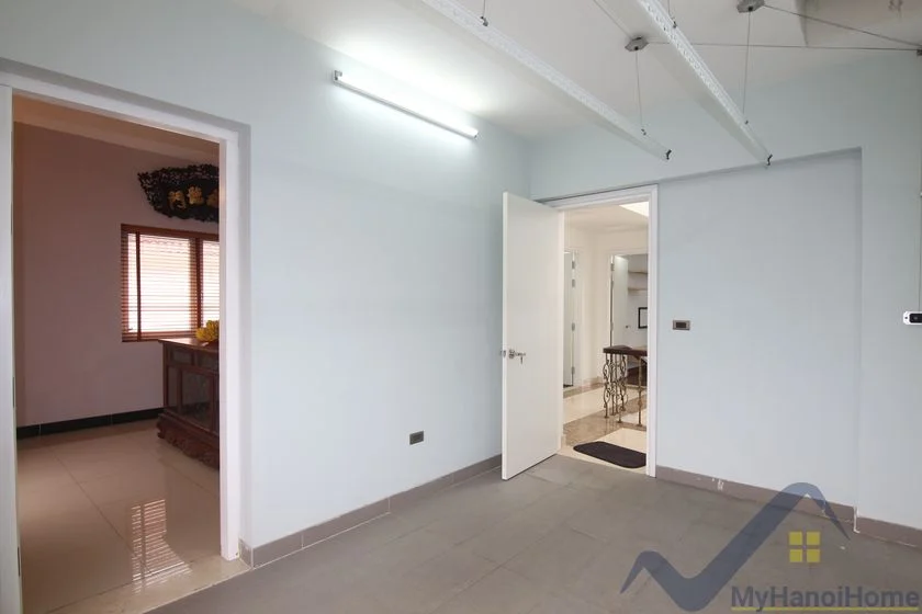 Xem ảnh 14: Ảnh 14: Cho thuê biệt thự Vinhomes Riverside gần BIS, full nội thất