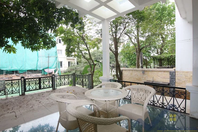 Xem ảnh 15: Ảnh 15: Cho thuê biệt thự Vinhomes Riverside gần BIS, full nội thất