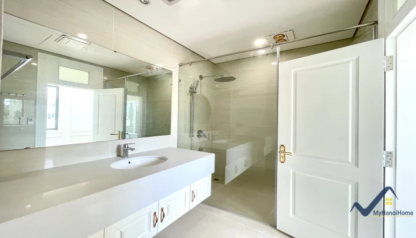 Xem ảnh 8: Ảnh 8: Cho thuê biệt thự Vinhomes Riverside Hoa Lan 4 phòng ngủ