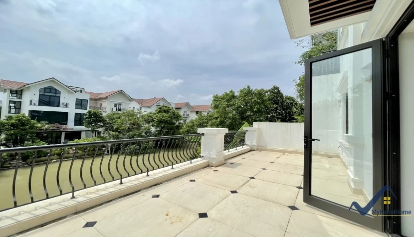 Xem ảnh 9: Ảnh 9: Cho thuê biệt thự Vinhomes Riverside Hoa Lan 4 phòng ngủ