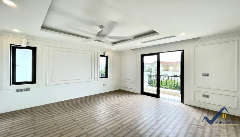 Xem ảnh 11: Ảnh 11: Cho thuê biệt thự Vinhomes Riverside Hoa Lan 4 phòng ngủ