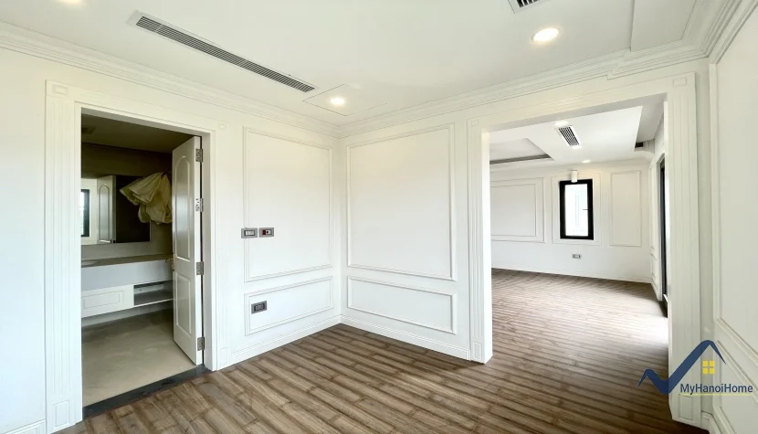 Xem ảnh 14: Ảnh 14: Cho thuê biệt thự Vinhomes Riverside Hoa Lan 4 phòng ngủ