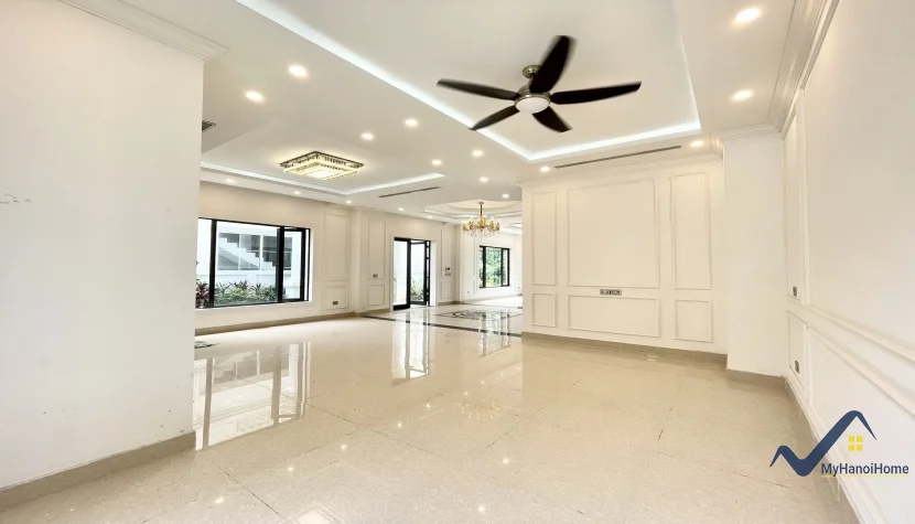 Xem ảnh 18: Ảnh 18: Cho thuê biệt thự Vinhomes Riverside Hoa Lan 4 phòng ngủ
