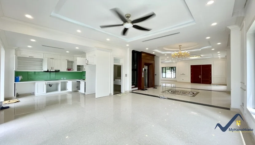 Xem ảnh 20: Ảnh 20: Cho thuê biệt thự Vinhomes Riverside Hoa Lan 4 phòng ngủ