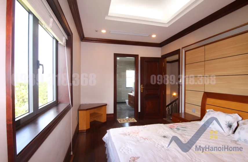 Xem ảnh 18: Ảnh 18: Cho thuê biệt thự Vinhomes Riverside Hoa Phượng full nội thất