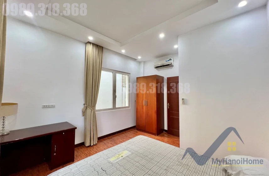Xem ảnh 3: Ảnh 3: Cho thuê biệt thự Vinhomes Riverside Hoa Sữa, full nội thất gần sân Golf