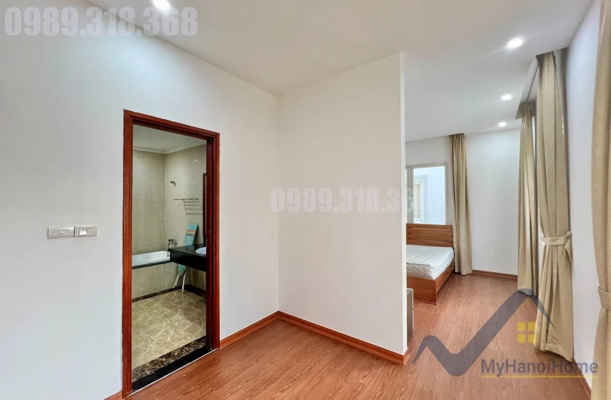 Xem ảnh 17: Ảnh 17: Cho thuê biệt thự Vinhomes Riverside Hoa Sữa, full nội thất gần sân Golf