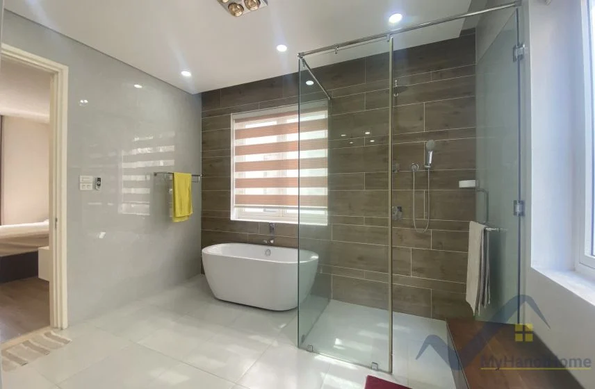 Xem ảnh 5: Ảnh 5: Cho thuê biệt thự Vinhomes Riverside nội thất hiện đại