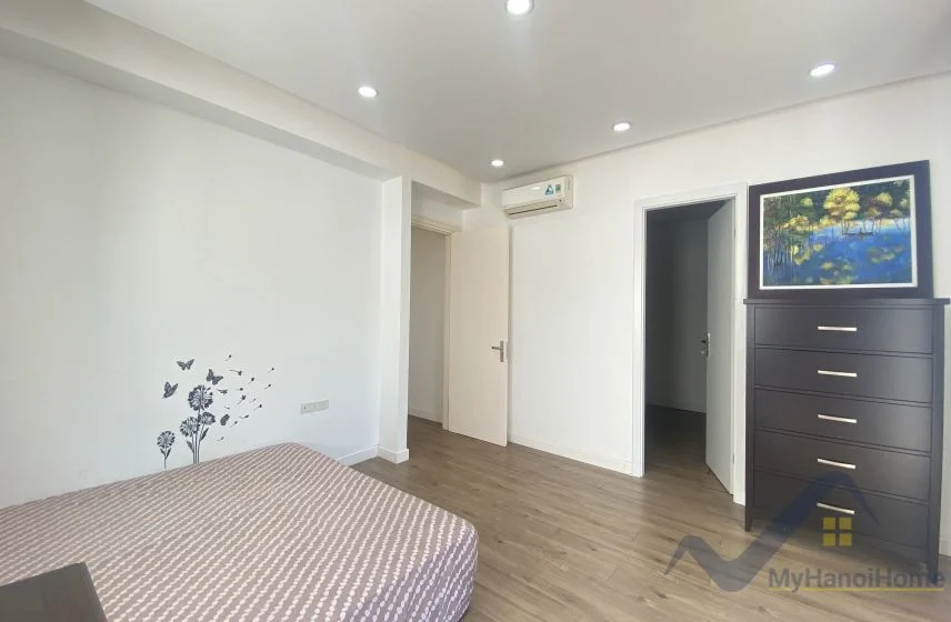 Xem ảnh 10: Ảnh 10: Cho thuê biệt thự Vinhomes Riverside nội thất hiện đại