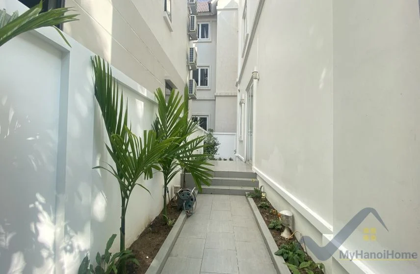 Xem ảnh 11: Ảnh 11: Cho thuê biệt thự Vinhomes Riverside nội thất hiện đại