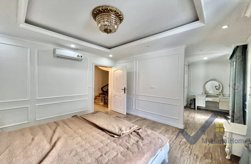 Xem ảnh 9: Ảnh 9: Cho thuê biệt thự Vinhomes Riverside nội thất tân cổ điển
