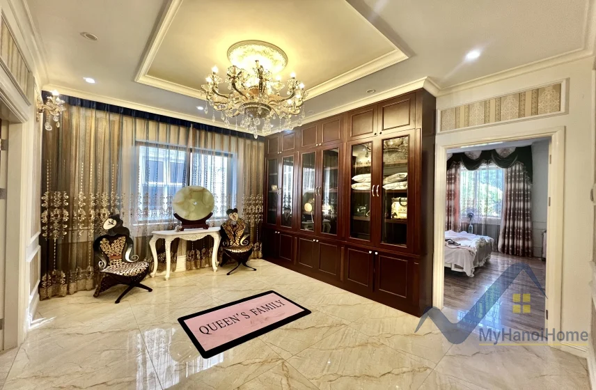 Xem ảnh 17: Ảnh 17: Cho thuê biệt thự Vinhomes Riverside nội thất tân cổ điển