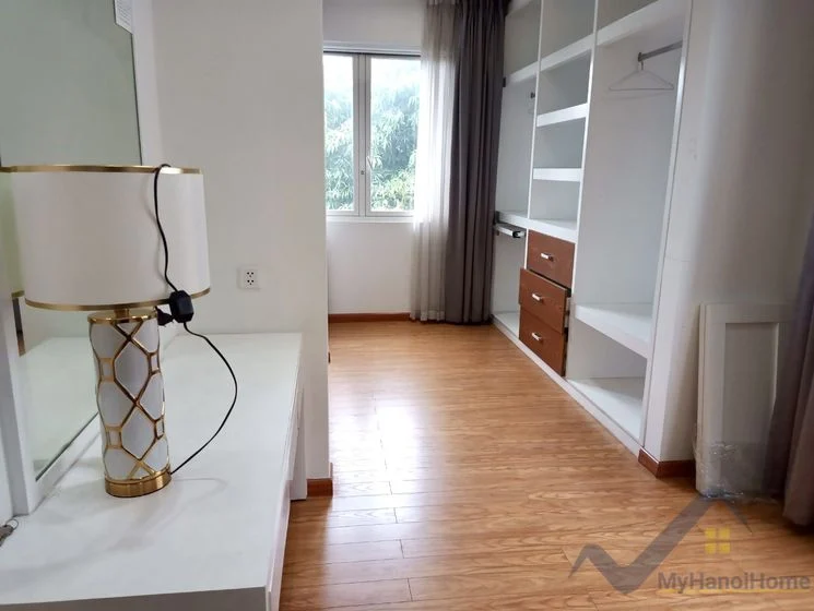 Xem ảnh 9: Ảnh 9: Cho thuê biệt thự Vinhomes Riverside song lập đủ đồ