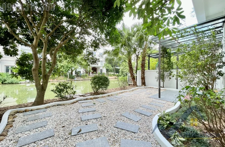 Xem ảnh 20: Ảnh 20: Cho thuê biệt thự Vinhomes Riverside, song lập full nội thất