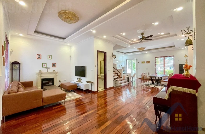 Xem ảnh 2: Ảnh 2: Cho thuê biệt thự Vinhomes Riverside trang bị full nội thất 4pn
