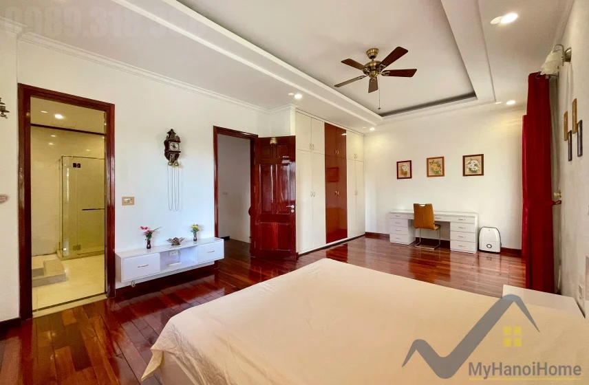 Xem ảnh 5: Ảnh 5: Cho thuê biệt thự Vinhomes Riverside trang bị full nội thất 4pn
