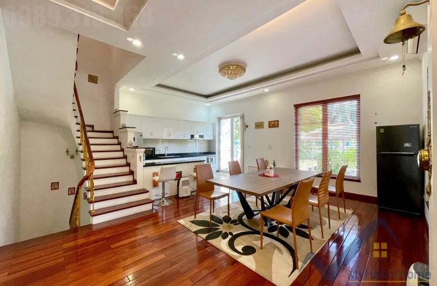 Xem ảnh 9: Ảnh 9: Cho thuê biệt thự Vinhomes Riverside trang bị full nội thất 4pn