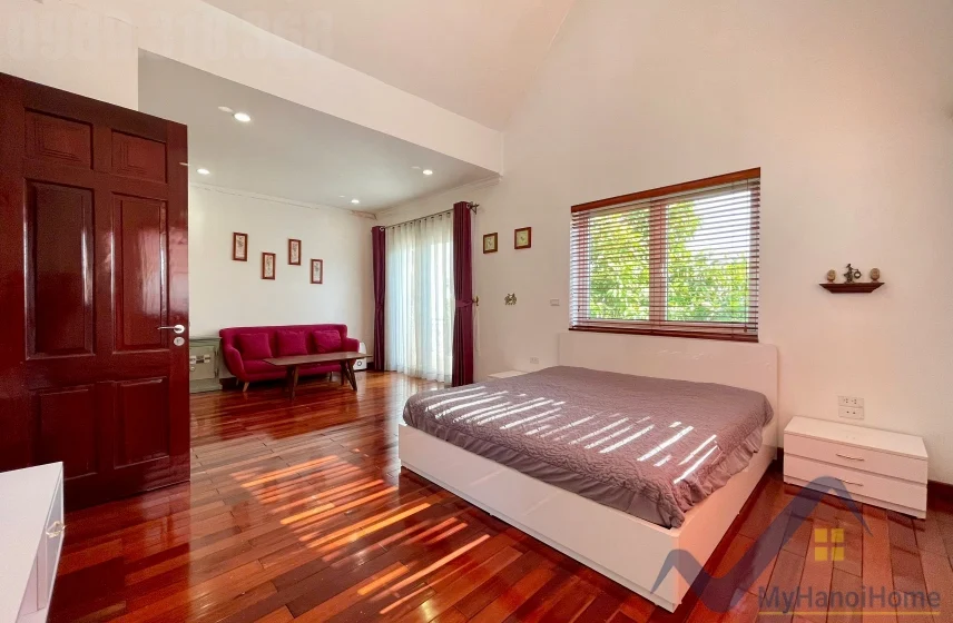 Xem ảnh 18: Ảnh 18: Cho thuê biệt thự Vinhomes Riverside trang bị full nội thất 4pn